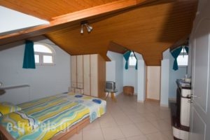Seaside Yellow House_best prices_in_Hotel_Ionian Islands_Corfu_Corfu Rest Areas