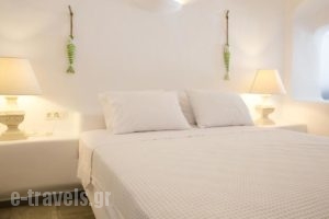 Il Melograno Traditional Cave House_holidays_in_Hotel_Cyclades Islands_Sandorini_Sandorini Chora