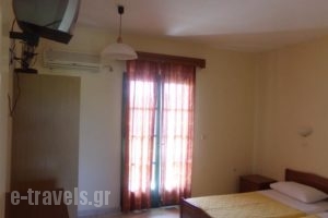 Mikes Apts Hotel_best deals_Hotel_Dodekanessos Islands_Karpathos_Karpathos Chora