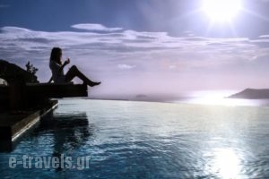 West East Suites_best deals_Hotel_Cyclades Islands_Sandorini_Imerovigli