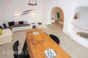 FOSuites_holidays_in_Hotel_Cyclades Islands_Sandorini_Oia