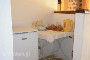 Veranda Guest House_lowest prices_in_Hotel_Piraeus Islands - Trizonia_Hydra_Hydra Chora