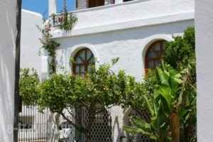 Rubini Rooms_lowest prices_in_Room_Cyclades Islands_Paros_Paros Chora