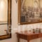 Villa Leon B&B_lowest prices_in_Villa_Cyclades Islands_Sandorini_Fira
