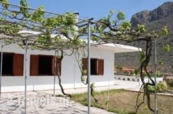 Theros Beach House_s __2