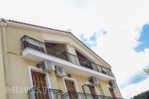 Papadatos Studios_best deals_Hotel_Ionian Islands_Kefalonia_Argostoli