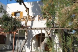 Peter & Tony Rooms_accommodation_in_Room_Cyclades Islands_Syros_Galissas