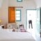 Nikolas_accommodation_in_Hotel_Cyclades Islands_Sandorini_karterados