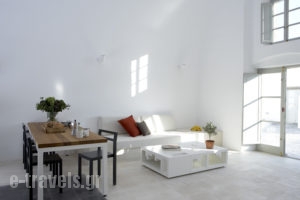Villa Fabrica_travel_packages_in_Cyclades Islands_Sandorini_Pyrgos